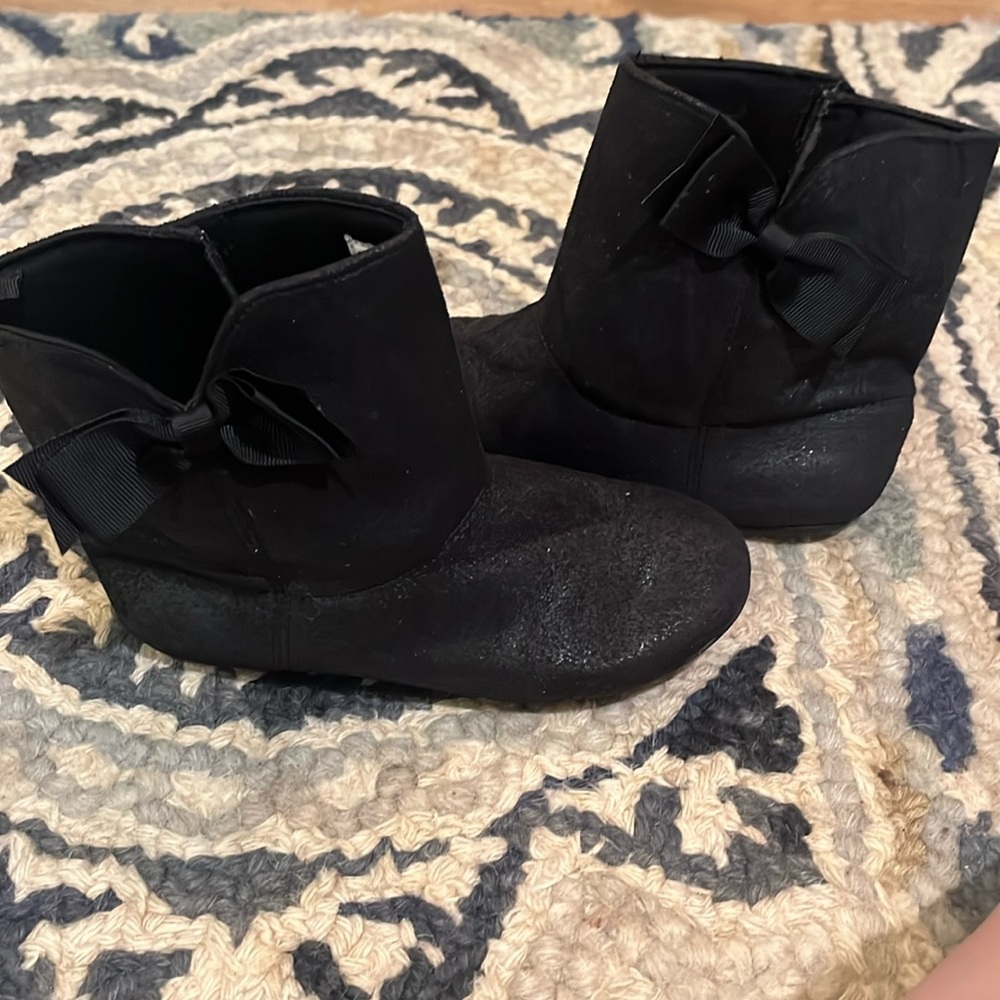Girls soft black booties